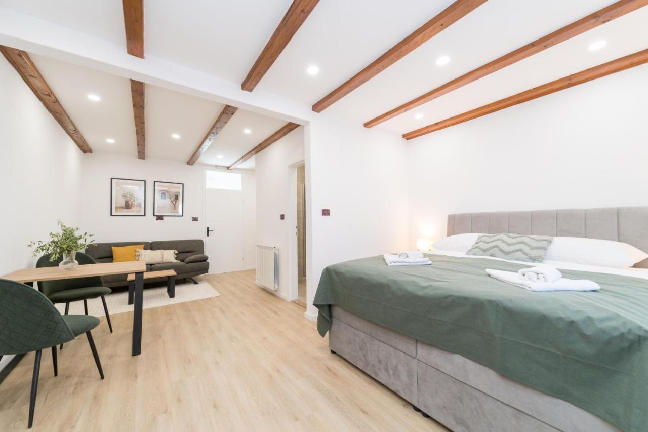 Bb Olive Bed & Breakfast Seget  Bagian luar foto