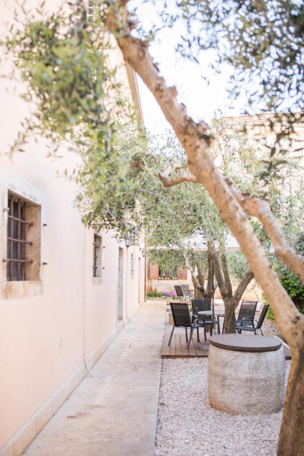 Bb Olive Bed & Breakfast Seget  Bagian luar foto
