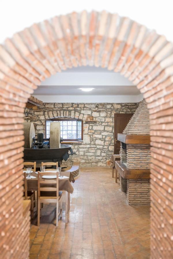 Bb Olive Bed & Breakfast Seget  Bagian luar foto