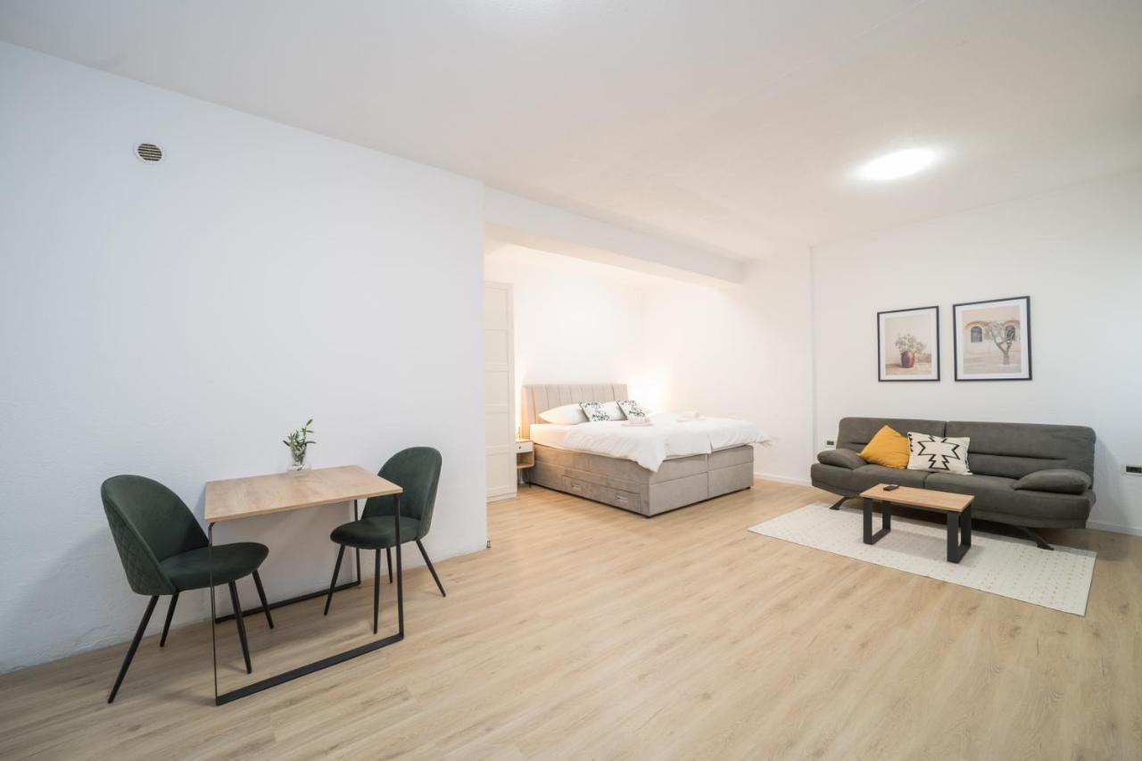 Bb Olive Bed & Breakfast Seget  Bagian luar foto